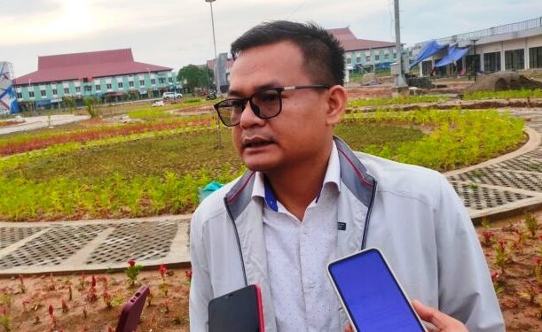 Anggota Komisi III DPRD Provinsi Jambi, Juwanda bersama dengan Rusdi melakukan sidak ke Ruang Terbuka Hijau (RTH) Park Putri Pinang Masak, Selasa (17/1/2023).