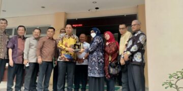 Komisi IV DPRD Provinsi Jambi Studi Stuba ke Dinas Pemberdayaan Perlindungan Anak dan KB Provinsi Sumbar