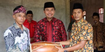 DPRD Provinsi Jambi Dukung Pertumbuhan Dua Paguyuban di Singkut Sarolangun