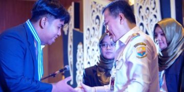 Puji Lulusan SMAN 1 Kota Jambi, Al Haris Harap Siswa Menjadi Individu Sukses