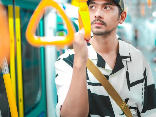 Tak Hadir Dalam Ulang Tahun Putri Anne, Arya Saloka Dicurigai Netizen