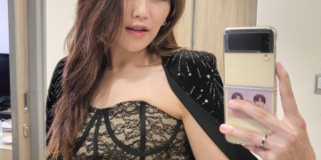 Jual Baju Bekas, Ayu Ting-Ting Dibully Netizen
