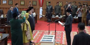 Lantik 3 Anggota DPRD Provinsi Jambi, Edi Purwanto Harap Dapat Melaksanakn Fungsi Dewan Dengan Baik