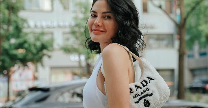 Nikita Mirzani sebut Baju Anaknya bak Taplak Meja jadi Viral