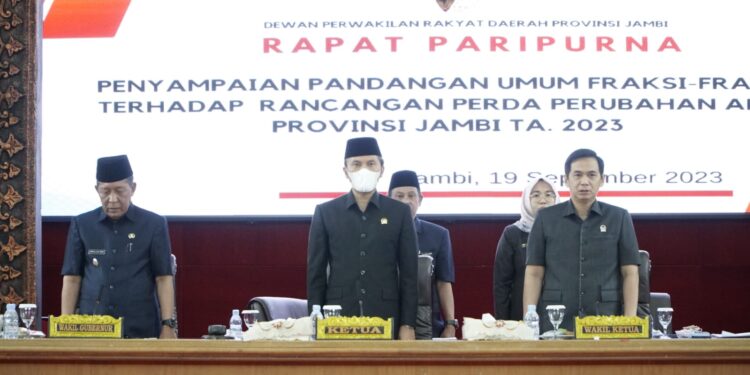 Sejumlah Fraksi Beri Pandangan Umum Soal Ranperda Perubahan APBD.
