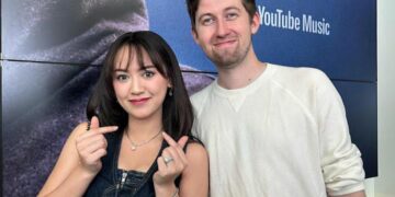 Heboh! Happy Asmara Foto Bareng Alan Walker dan Akan Kolaborasi