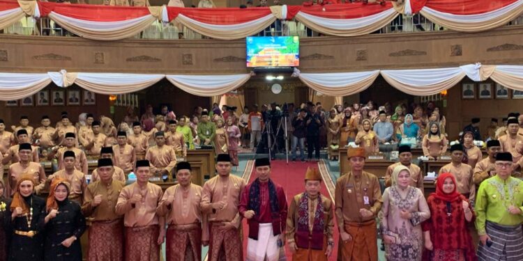 Edi Purwanto Hadiri Rapat Paripurna DPRD Kabupaten Muaro Jambi