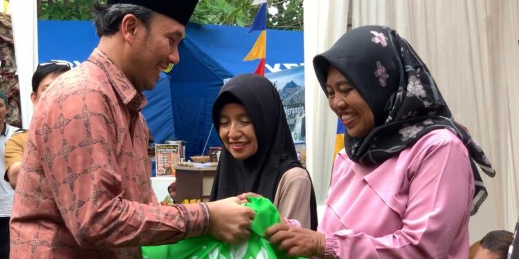 Edi Purwanto bersama Komisi IV Hadiri Jambore PKH se Provinsi Jambi.