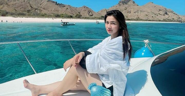 Felicya Angelista Dianggap Pro Israel, Netizen Ancam Boikot Scarlett