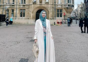 Ustadzah Oki Tanggapi Soal Rumah Tangga  Ria Ricis dan Teuku Ryan