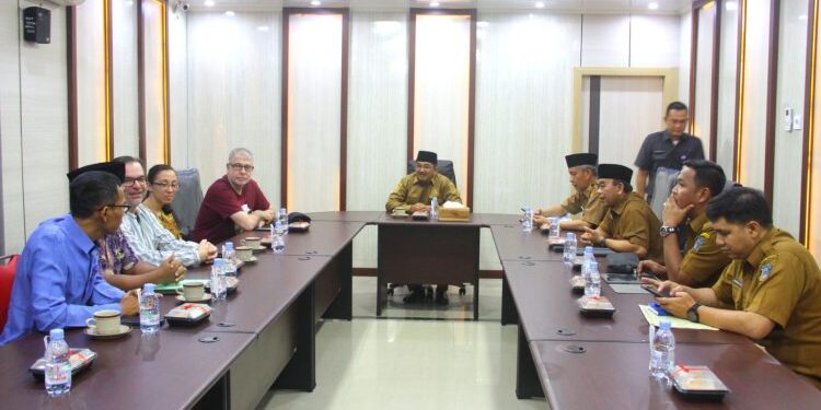 Bupati Tanjab Barat Terima Kunjungan dari Petinggi UIN STS Jambi dan Michigan State University Amerika Serikat
