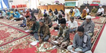 Bupati Tanjabbar Gelar Doa Selamat dan Santuni Janda dan Lansia