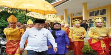 Kunjungi SMK 8 Bungo, Gubernur Al Haris Dengarkan Curhatan Para Guru