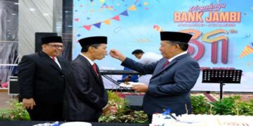 Wagub Sani Harap Bank Jambi Terus Tingkatkan Kualitas Pelayanan dan Berikan Pelayanan Terbaik Untuk Masyarakat Jambi