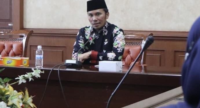 Ketua DPRD Jambi Ingatkan Dirut Bank Jambi Yang Baru Soal Inovasi dan Pengambilan Kebijakan