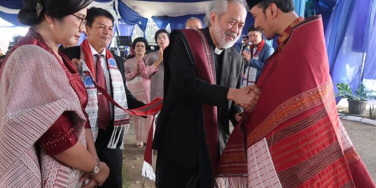 Ketua DPRD Jambi Harap HKBP Harus Tetap Jadi Penggerak Pembangunan dan Pelopor Kerukunan Antar Umat Beragama