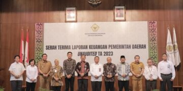 Bupati Tanjab Barat Serahkan LKPD Unaudited T. A 2023 Ke BPK RI Perwakilan Provinsi Jambi