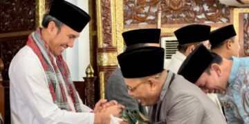 Edi Purwanto Shalat Idul Fitri di Masjid Agung Al Falah Jambi