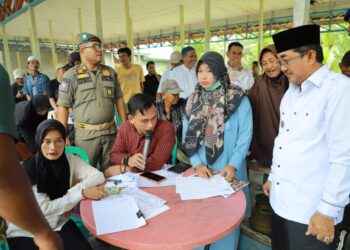 Bupati Tanjab Barat Tinjau Operasi Pasar Elpiji 3 Kg di Kuala Betara, Pastikan Distribusi Lancar dan Tepat Sasaran