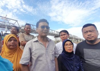 Temui Aksi Massa di Tembesi, Komisi III Minta Persoalan Tongkang Batubara Segera Ada Solusi