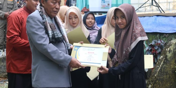 Wagub Sani Ajak Santri Ponpes Salaful Muhajirin Amal Tiga Jariyah Yang Tidak Pernah Putus