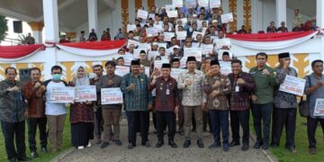 Periode Pertama Dipimpin Haris-Sani, Ribuan Rumah Ibadah di Jambi dapat Bantuan