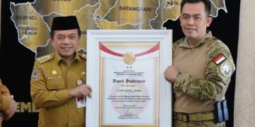 Berperan Dukung Pencegahan Terorisme, Al Haris Terima Penghargaan dari Densus 88