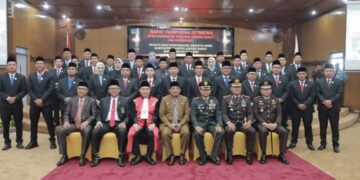 Bupati Anwar Sadat Hadiri Pelantikan 35 Anggota DPRD Tanjab Barat Periode 2024-2029