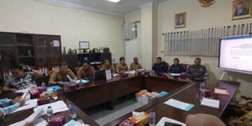 Komisi I DPRD Provinsi Jambi RDP dengan Diskominf dan Komisi Informasi