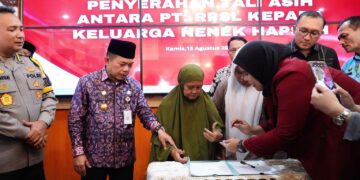 Gubernur Jambi Fasilitasi Perdamaian Antara Keluarga Nenek Hapsah dan PT RPSL