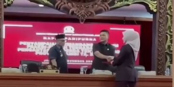 Ketua DPRD Jambi Soroti Minimnya Kehadiran Kepala OPD pada Paripurna RAPBD 2025