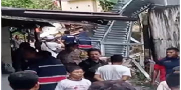 Wakil Ketua DPRD Jambi Ivan Wirata Melayat ke Rumah Duka Korban Runtuhan Tembok SMKN 1 Kota Jambi