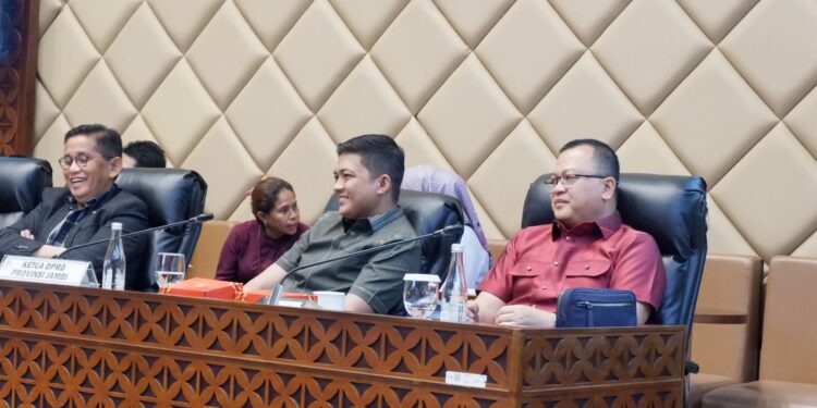Komisi III DPRD Provinsi Jambi Bahas Pembangunan Infrastruktur dengan Komisi V DPR RI