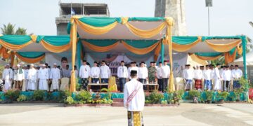 Pjs. Bupati Tanjab Barat Serukan Peran Santri dalam Membangun Masa Depan Bangsa pada Upacara Hari Santri Nasional 2024