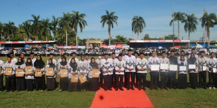 Gubernur Jambi Dorong Peningkatan Kesejahteraan Guru pada HUT ke-79 PGRI dan Hari Guru Nasional