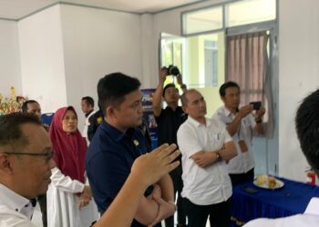 Ketua DPRD Jambi Pantau Tes CAT PPDB SMA Titian Teras untuk Transparansi