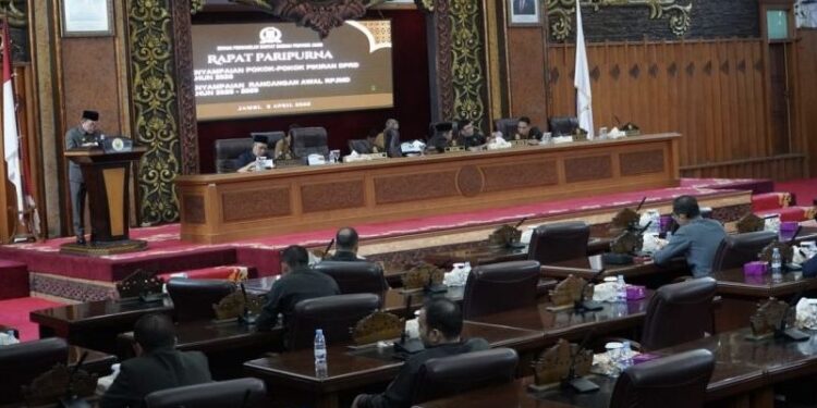 DPRD Jambi Desak Percepatan Pembangunan Jalan Evakuasi dan Akses Wisata di Kerinci