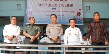 Jambi Deklarasi Perangi Judi Online: Ketua DPRD, Gubernur, dan Ribuan Siswa Nyatakan Sikap Tegas